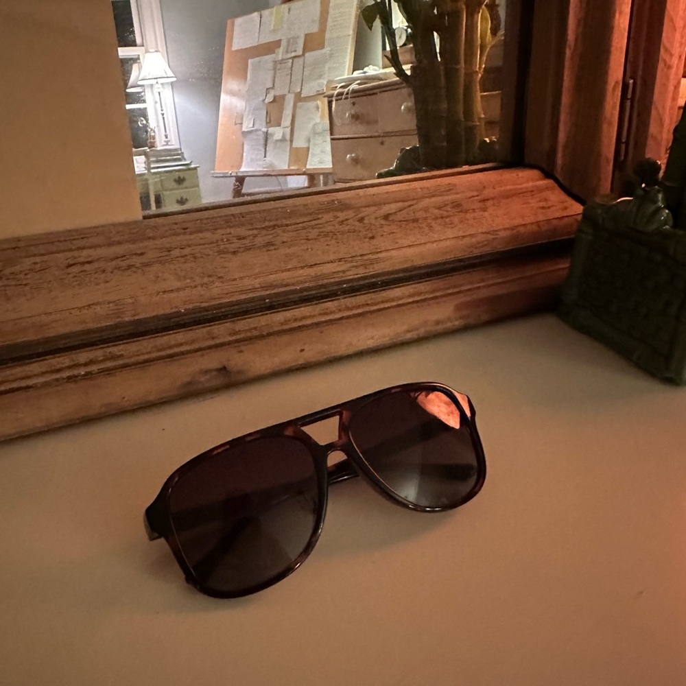 Stylish Brown tortoise shell Sunglasses